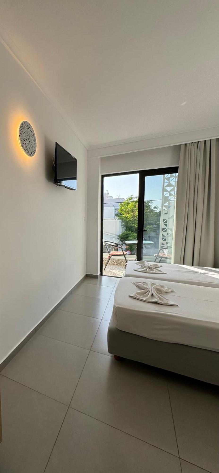Hotel Catherine 2*